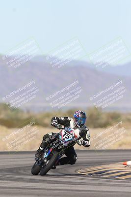 media/Dec-04-2025-Racers Edge (Thu) [[5ebc9f124d]]/3-B Group/2-Session 1 (Turn 4 Entry)/